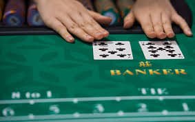 Pengalaman pengguna menikmati permainan Live Casino interaktif dengan dealer asli